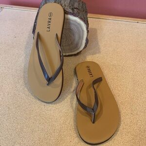 New Sandals LAVRA Size 6”